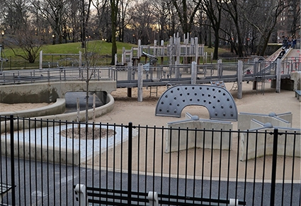 playground-2858242_1920